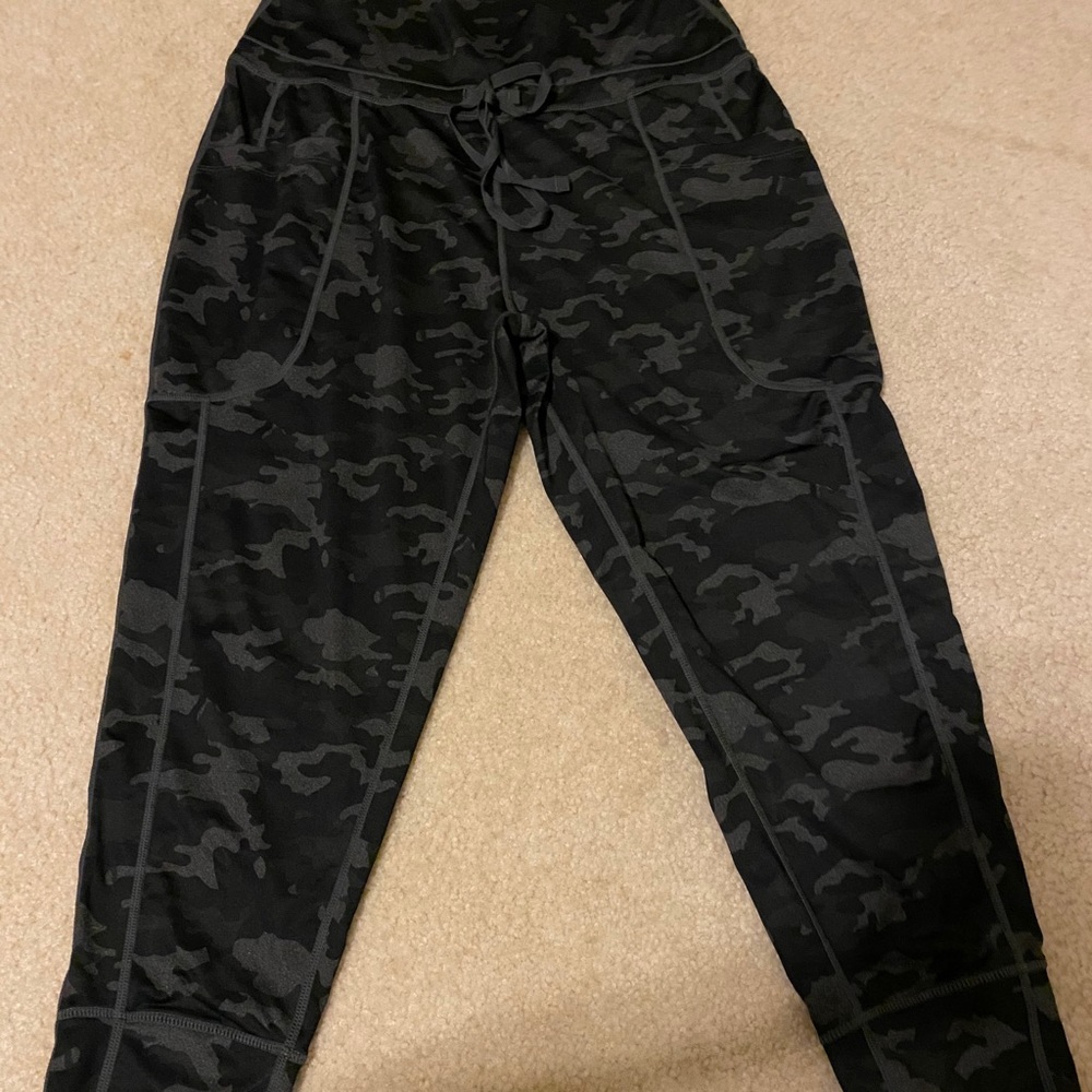 Fabletics jogger legging material